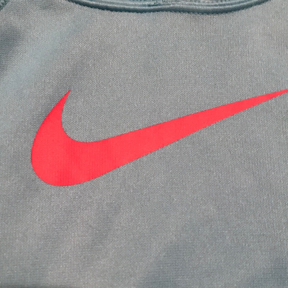 Nike therma-fit hoodie sweatshirt youth girls M - Picture 2 of 4